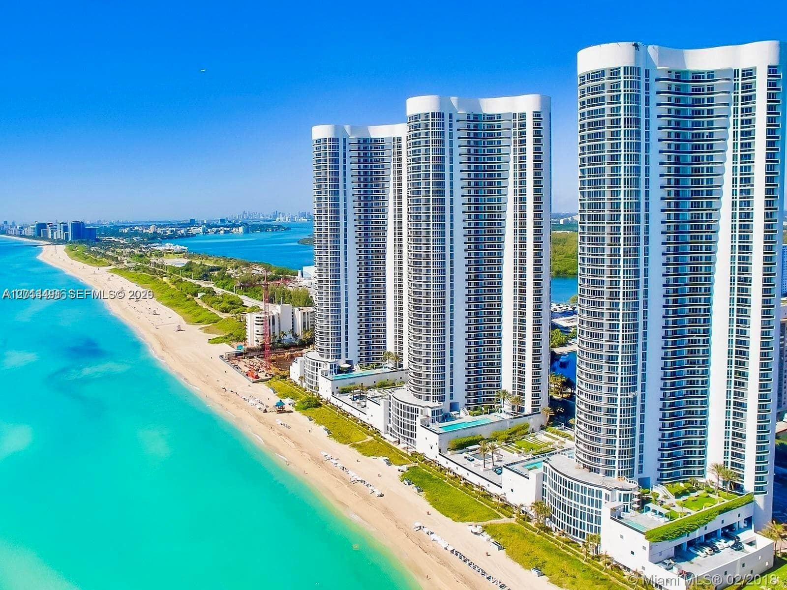 15811 Collins Ave # 2703, Sunny Isles Beach FL 33160, exterior