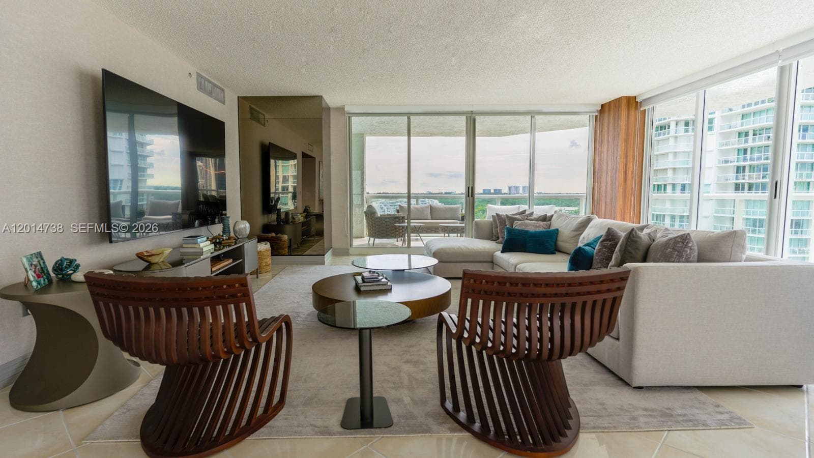 16400 Collins Ave # 946, Sunny Isles Beach FL 33160, exterior