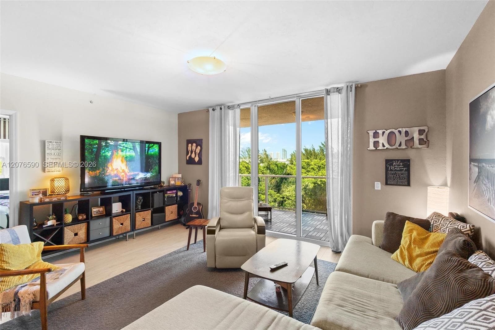 15051 Royal Oaks Ln # 401, North Miami FL 33181, exterior