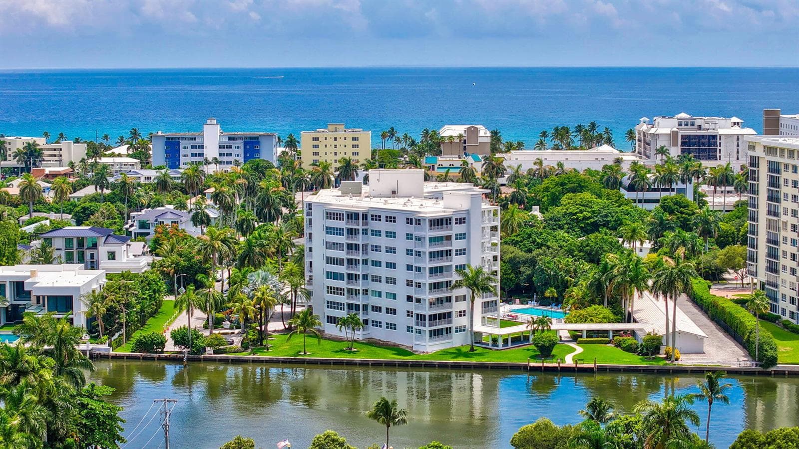 1000 Lowry Street # 5G, Delray Beach FL 33483, exterior