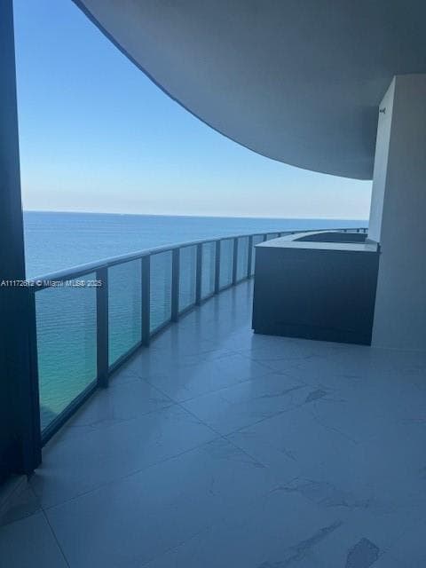 18555 Collins Ave # 2905, Sunny Isles Beach FL 33160, exterior