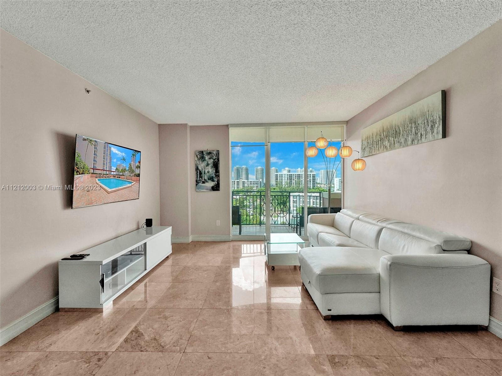 17555 Atlantic Blvd # 806, Sunny Isles Beach FL 33160, exterior