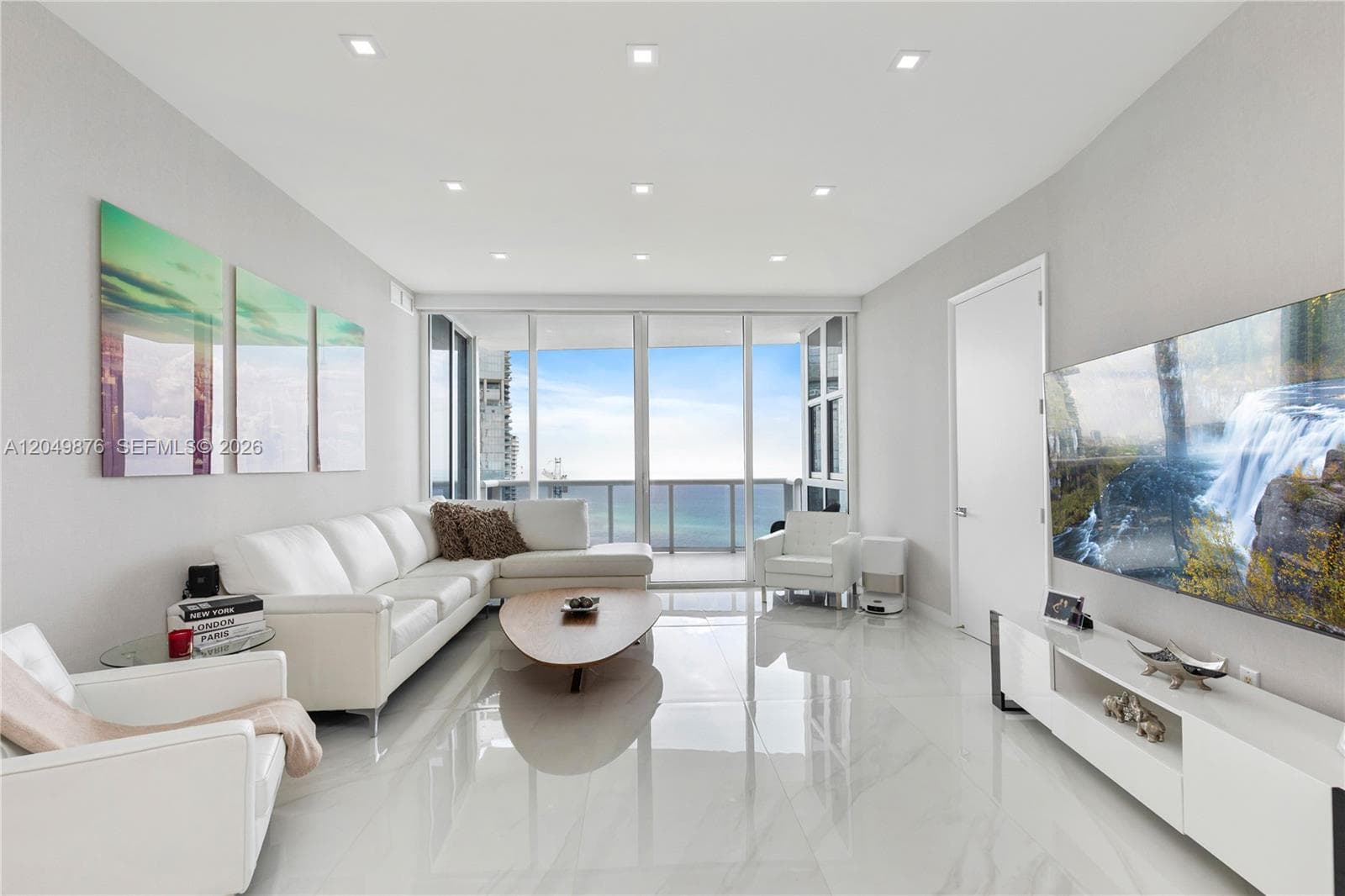 18201 Collins Ave # 3504, Sunny Isles Beach FL 33160, exterior