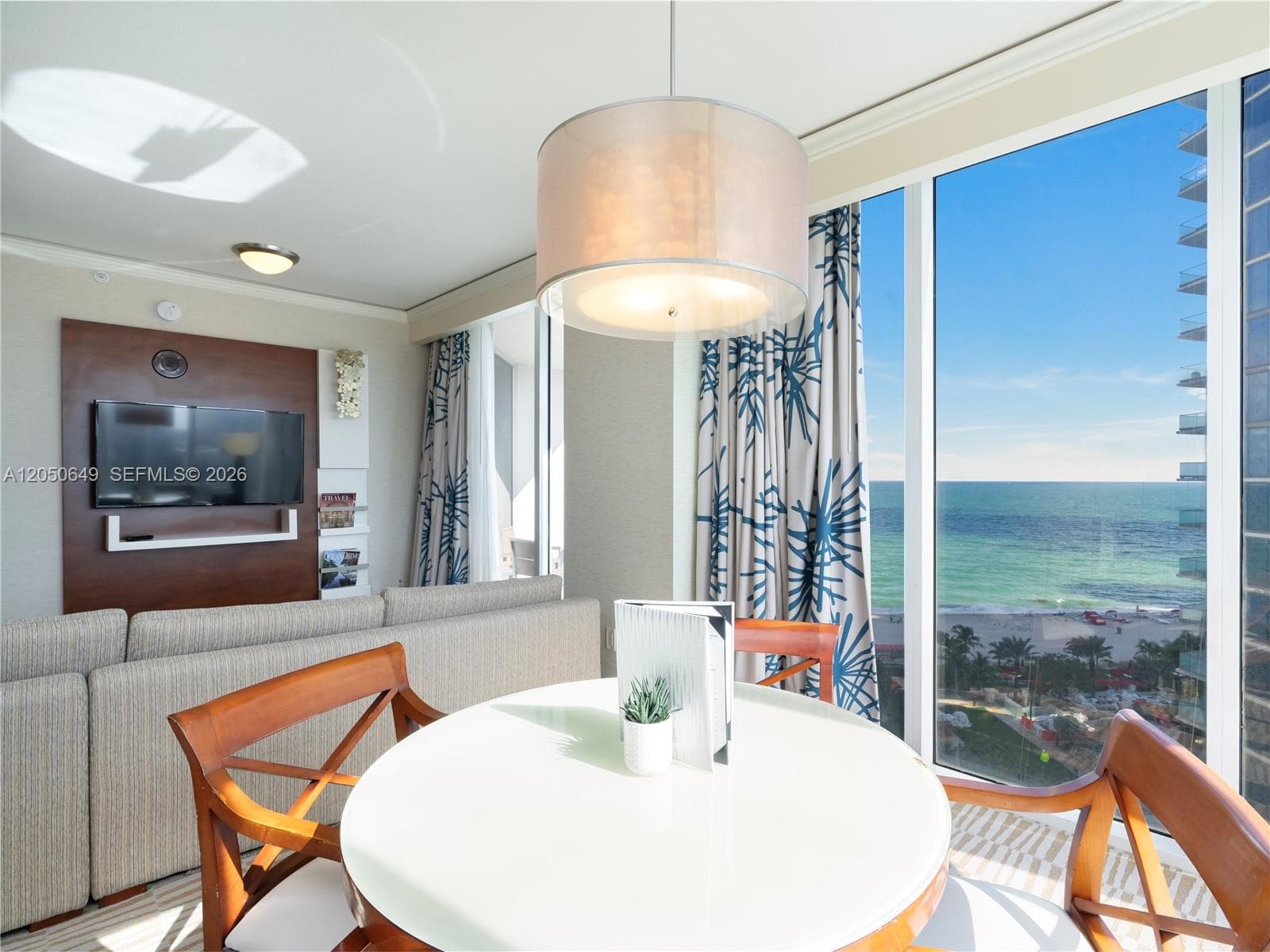 18001 Collins Ave # 1814, Sunny Isles Beach FL 33160, exterior