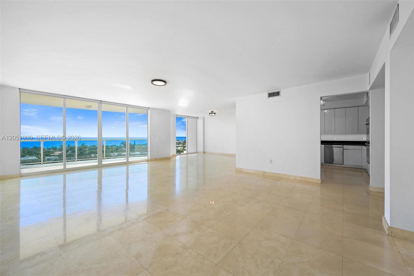 20201 E Country Club Dr # 1502, Aventura FL 33180, exterior