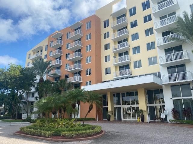 2775 NE 187TH Street # 523, Aventura FL 33180, exterior