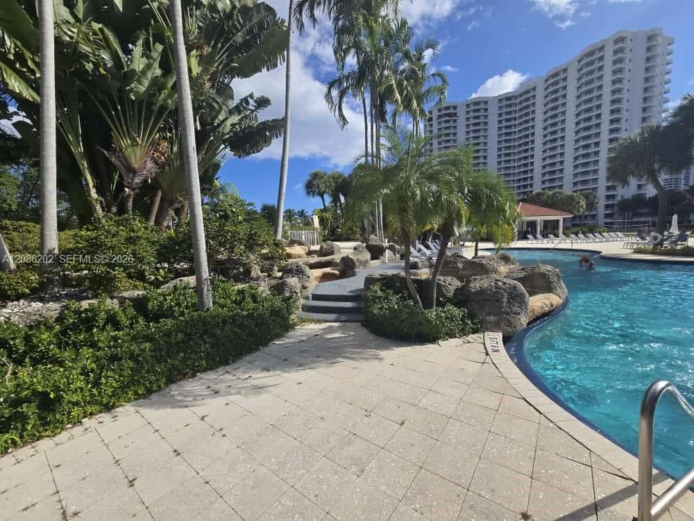 3300 NE 191st St # 1202, Aventura FL 33180, exterior