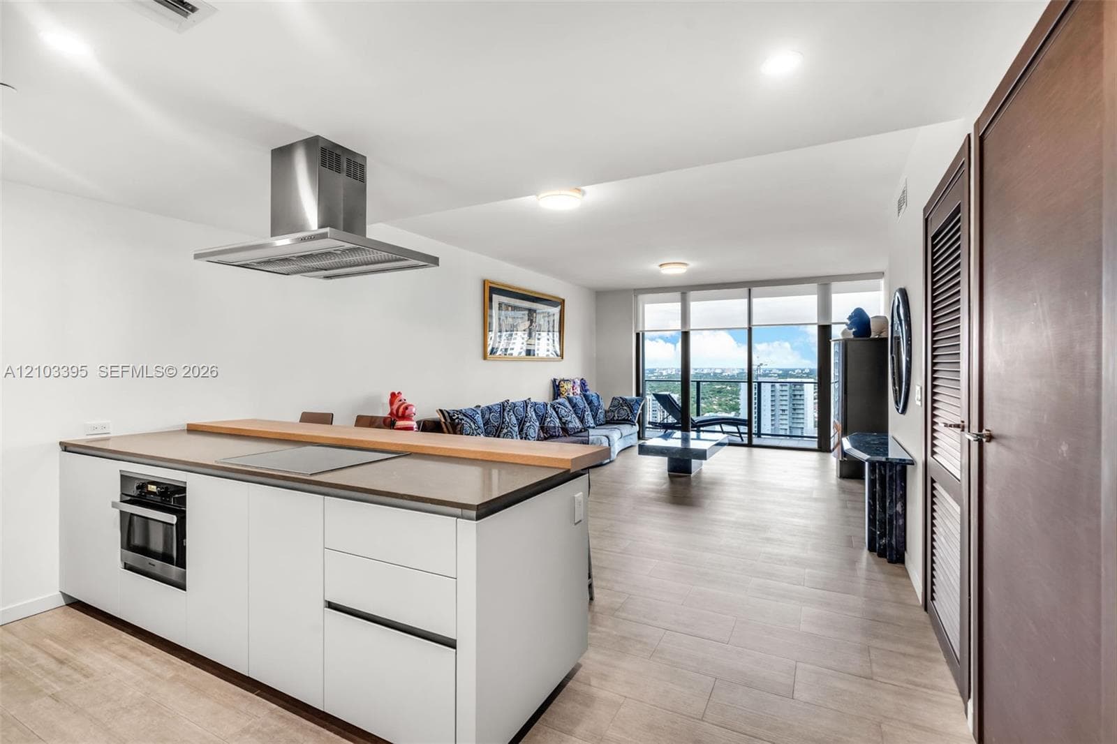 1000 Brickell Plz # 3110, Miami FL 33131, exterior