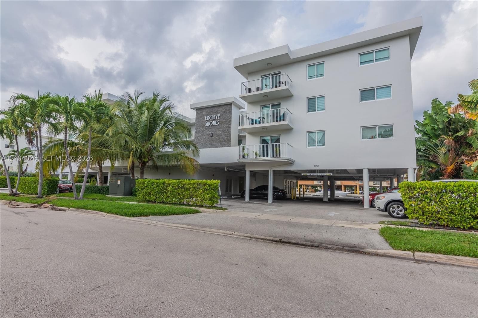 3755 NE 167th St # 6, North Miami Beach FL 33160, exterior