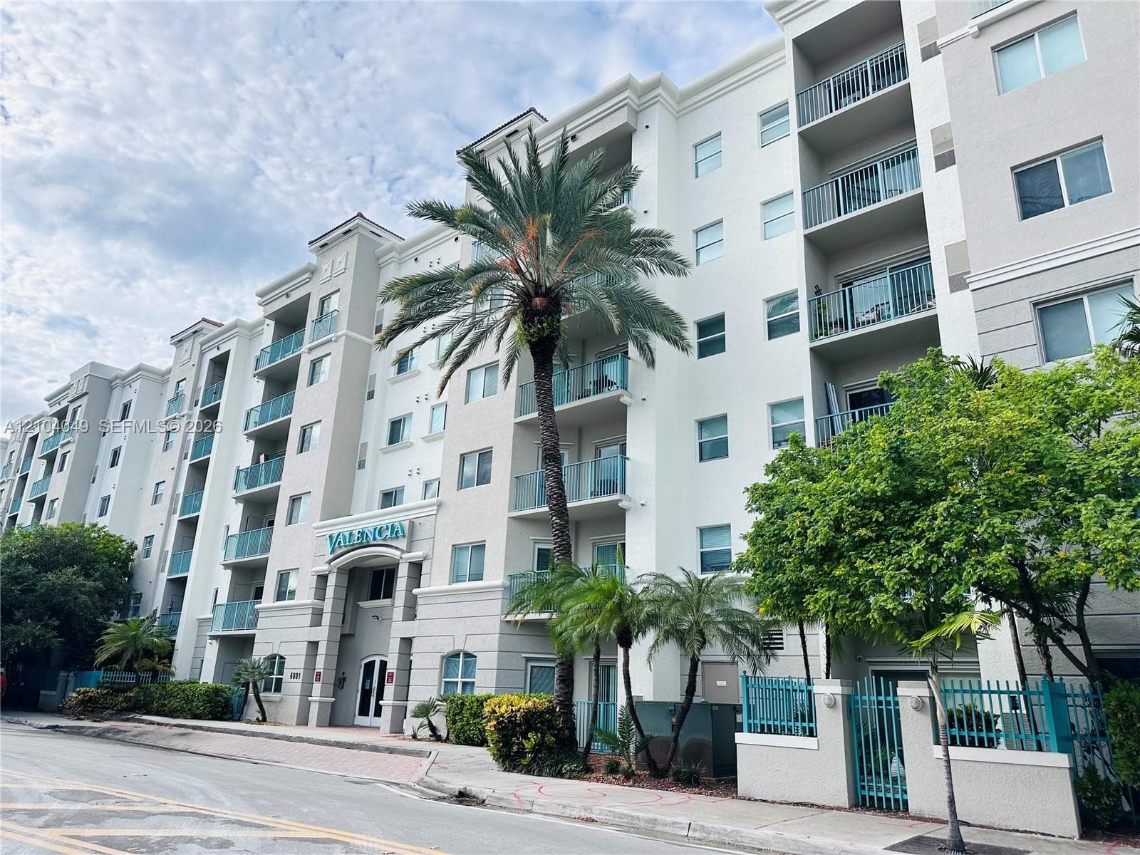 6001 SW 70th St # 654, South Miami FL 33143, exterior