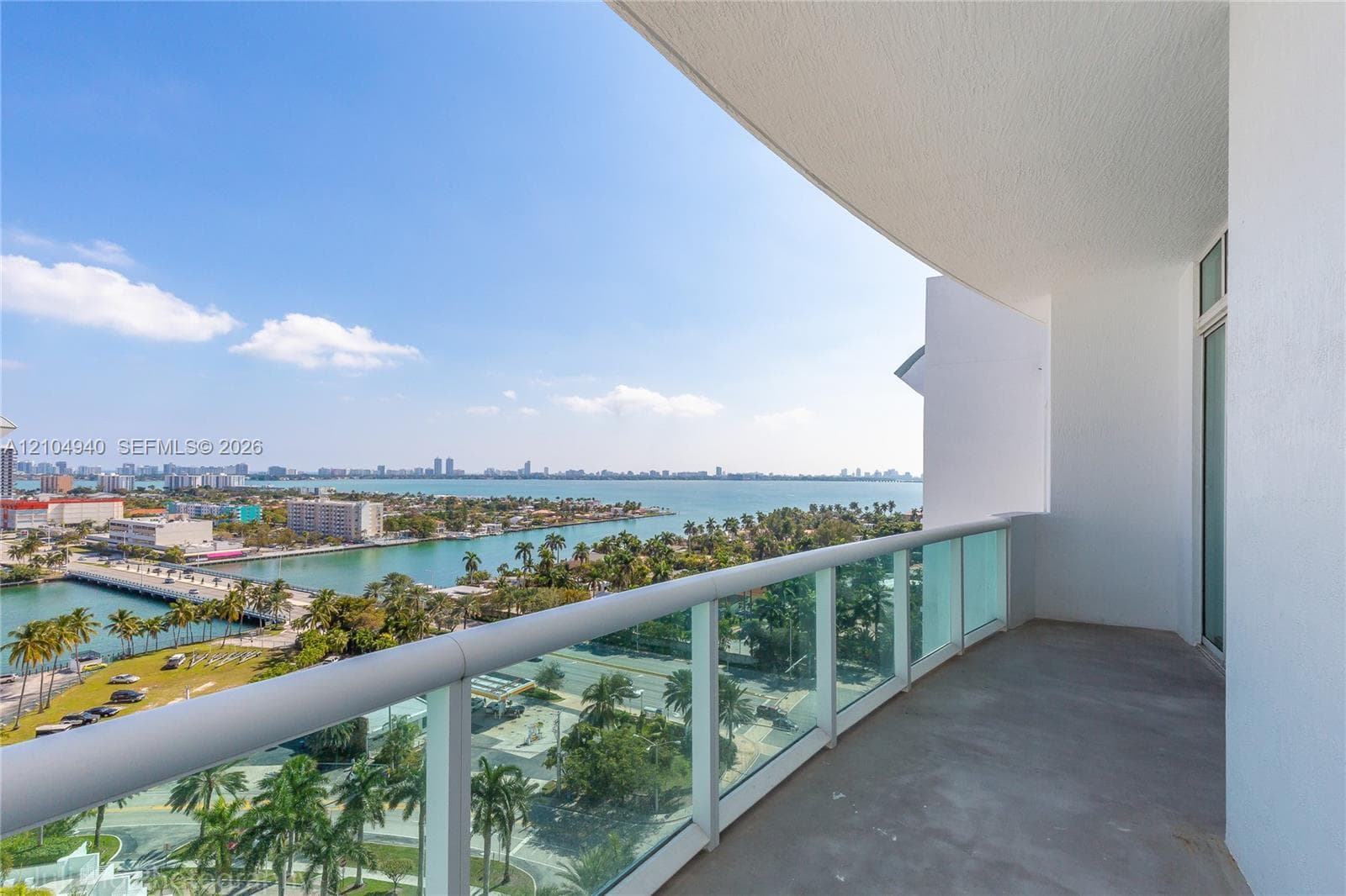 7900 Harbor Island Dr, North Bay Village FL 33141, exterior