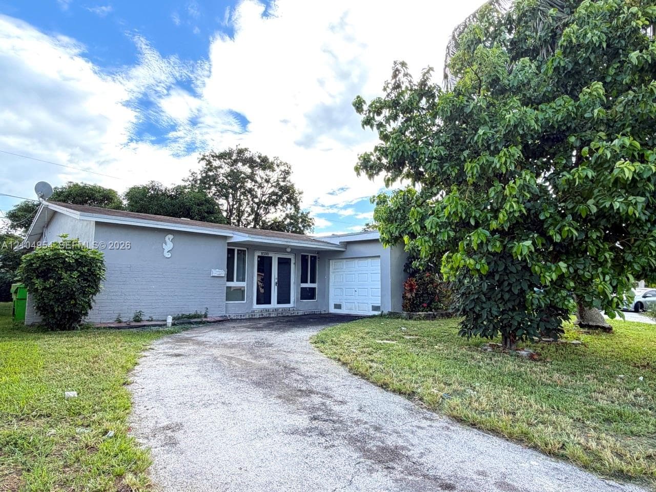 8590 NW 25th Ct, Sunrise FL 33322, exterior