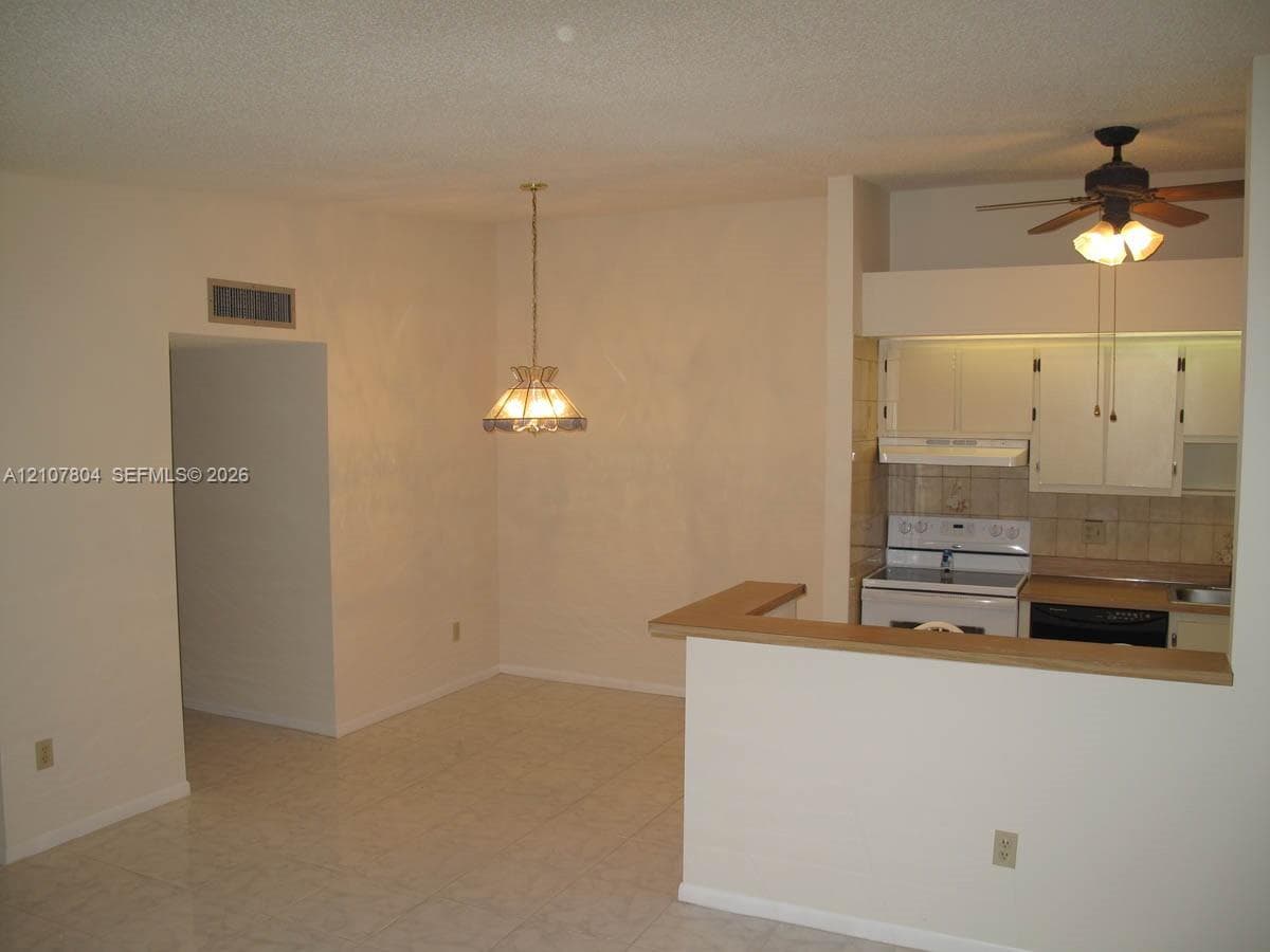 9940 S Belfort Cir # 203, Tamarac FL 33321, exterior