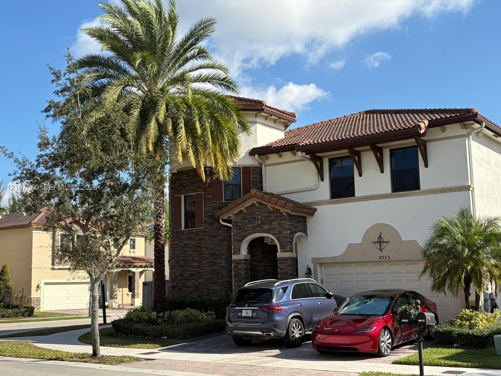 8925 NW 99th Ct, Doral FL 33178, exterior
