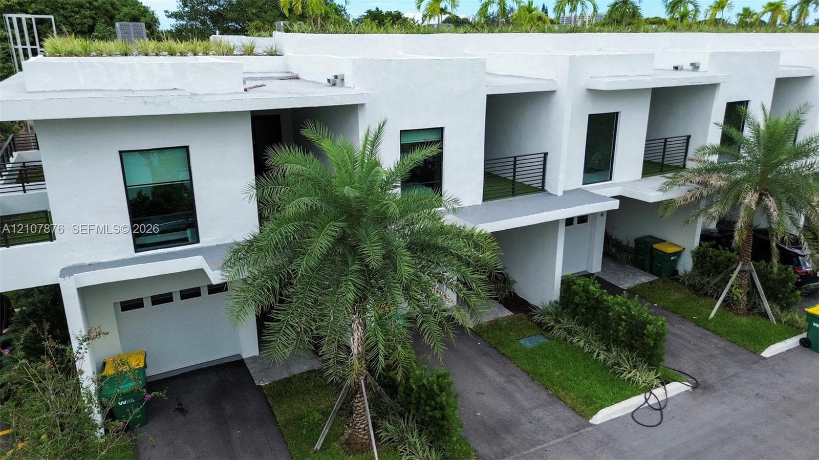 2526 Pierce St # 8, Hollywood FL 33020, exterior